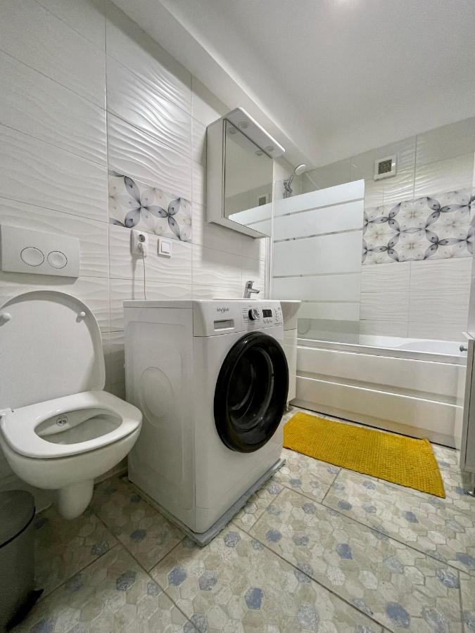 Cozy Central One Bedroom Cluj-Napoca Ngoại thất bức ảnh